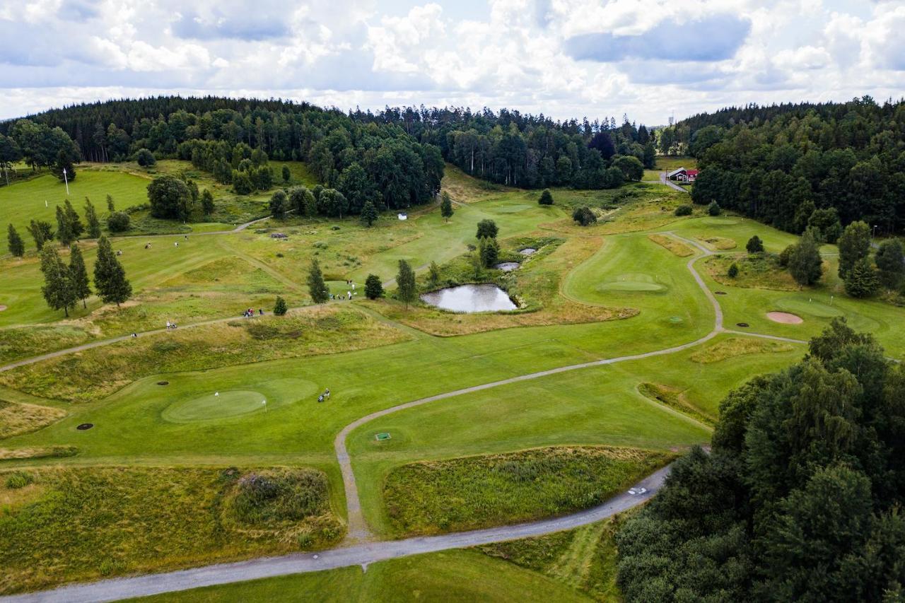 Lydde Gard Hotel Kinna Bagian luar foto