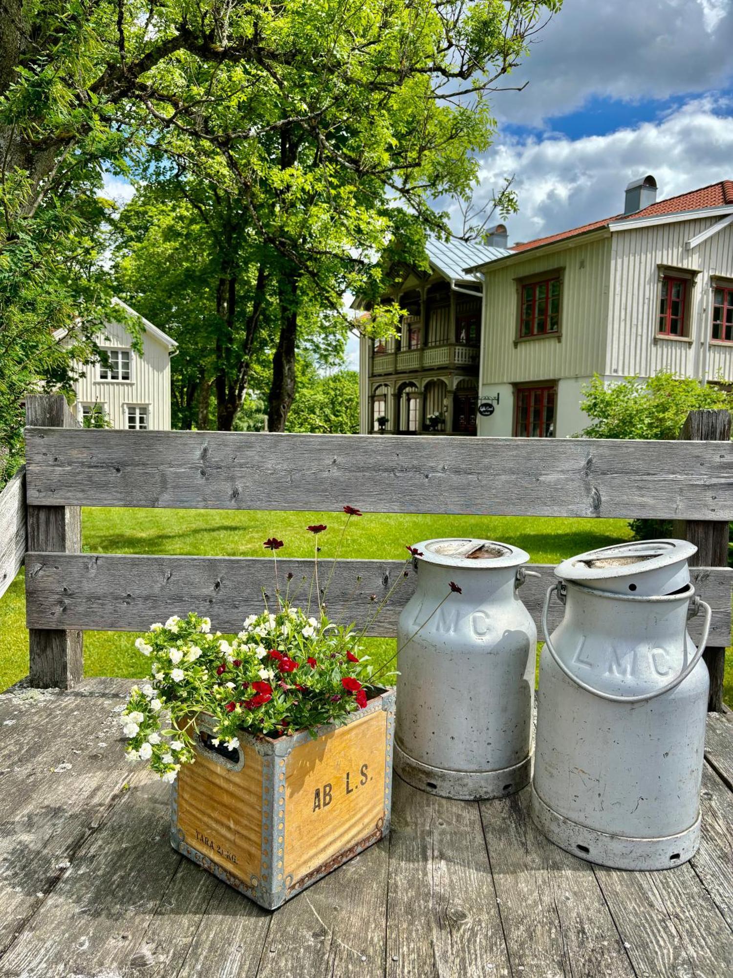 Lydde Gard Hotel Kinna Bagian luar foto