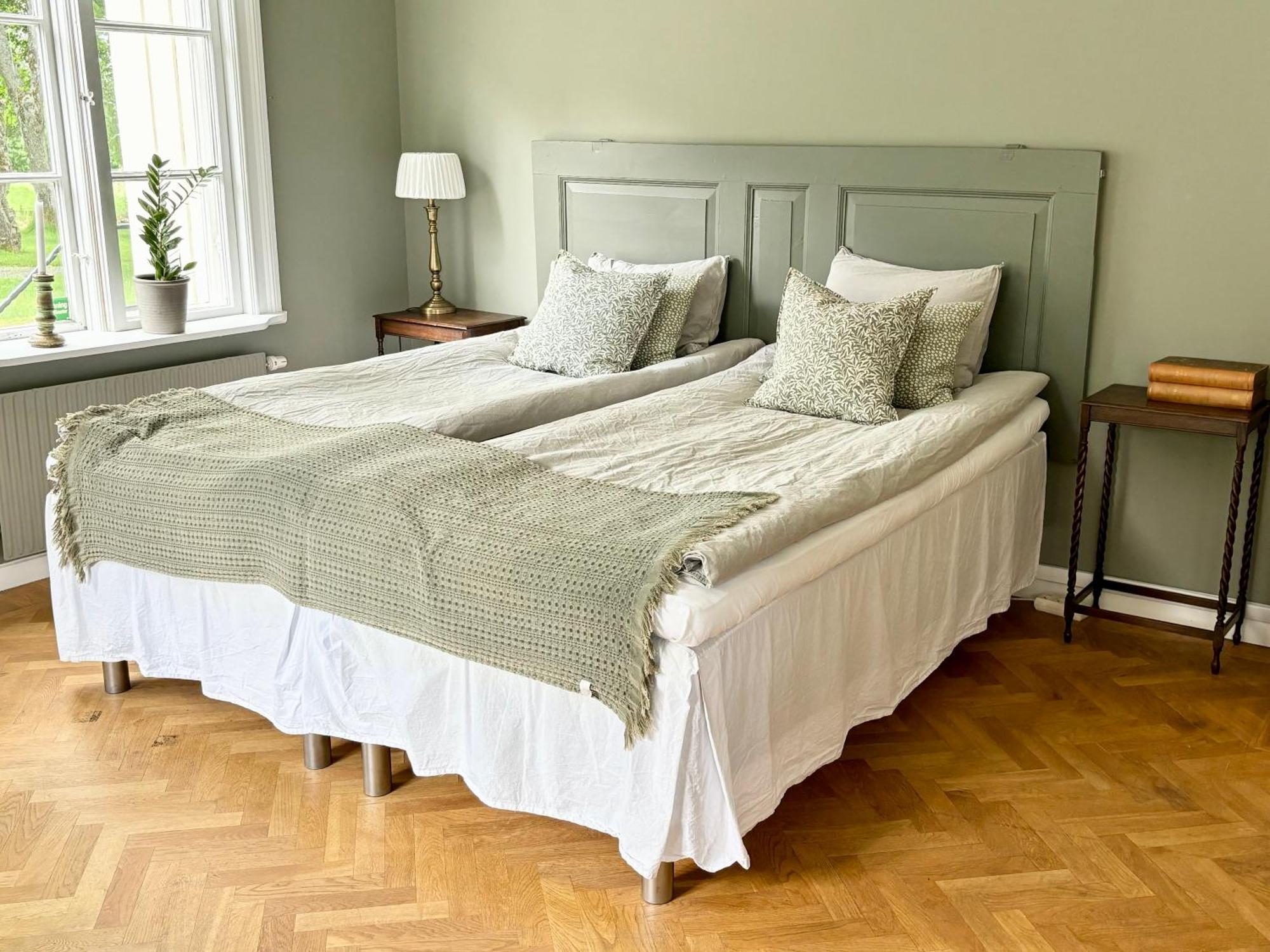 Lydde Gard Hotel Kinna Bagian luar foto