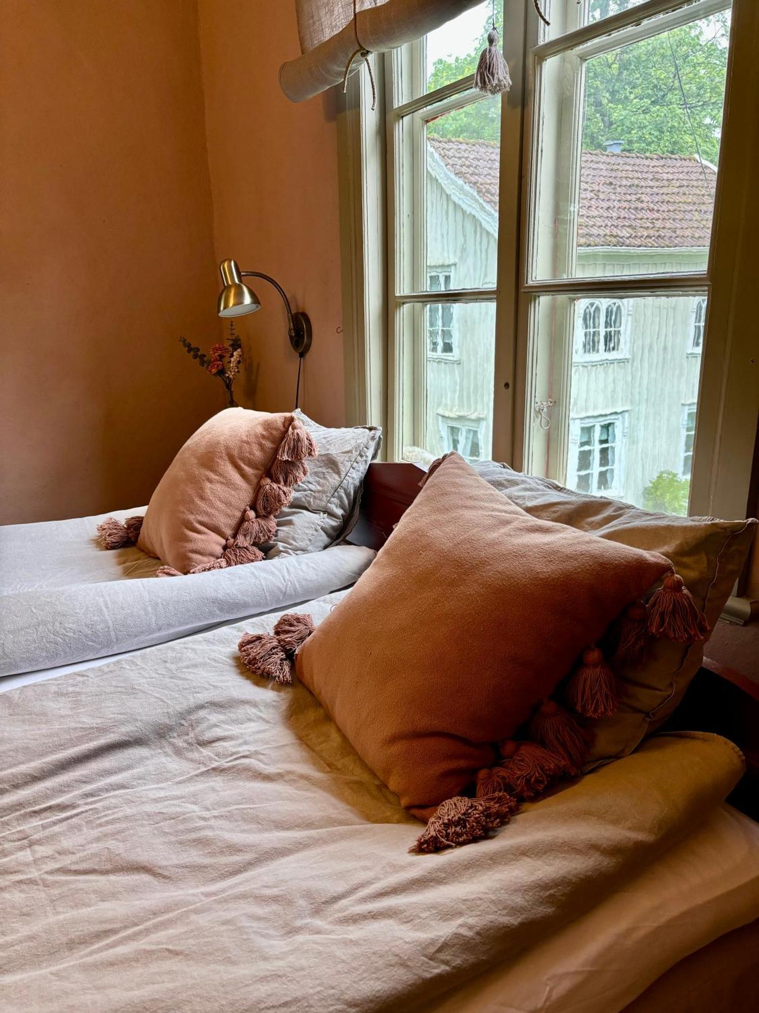 Lydde Gard Hotel Kinna Bagian luar foto
