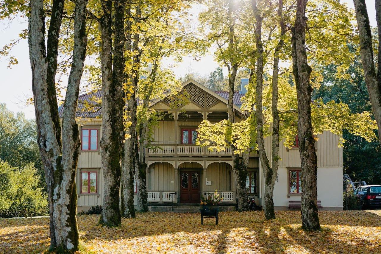 Lydde Gard Hotel Kinna Bagian luar foto